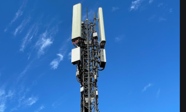 Orange a déployé 239 antennes 4G en juin 2021, Free dépasse les 20 000 sites