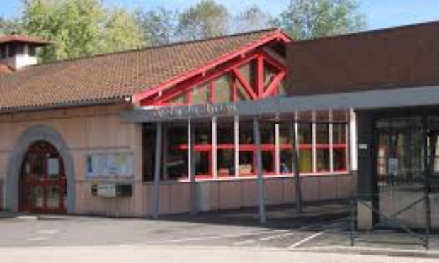 Pour un accès pour tous à la cantine et au périscolaire sur la commune de Villieu Loyes Mollon