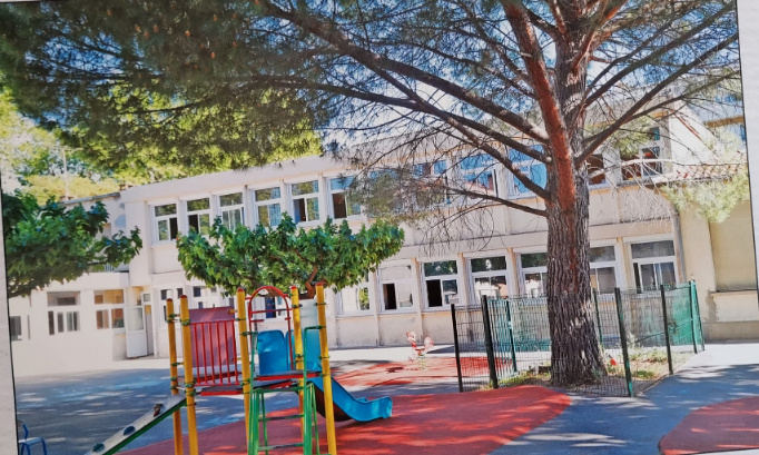 Non à la fermeture d'une classe à l'école Maternelle de la Beauvalle