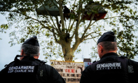 Stop à la diabolisation des militants écologistes par les autorités et les médias !