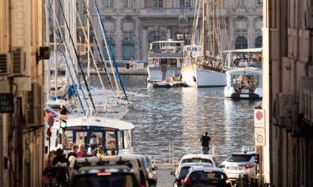 Non aux fleurs artificielles à Marseille !