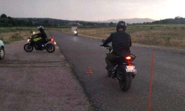 Soutenez l'auto-moto école En Cours de Route pour la préservation de sa piste moto !