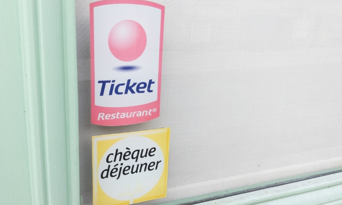 Pour le maintien des tickets-restaurants pour tous les agents de l'ARS Hauts-de-France