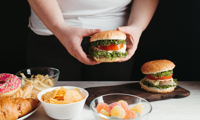 Taxer la malbouffe et subventionner la nourriture saine !