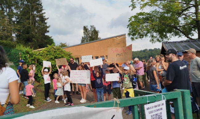 NON à une CLASSE UNIQUE du CP au CM2 à l'école de Dourd'hal !