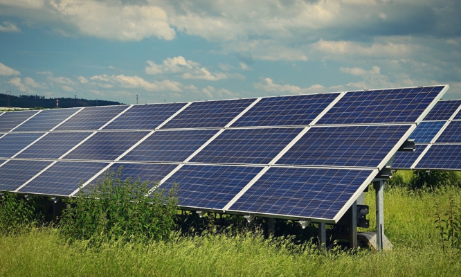 NON à l’implantation d’une centrale photovoltaïque au milieu des habitations sur Bannay