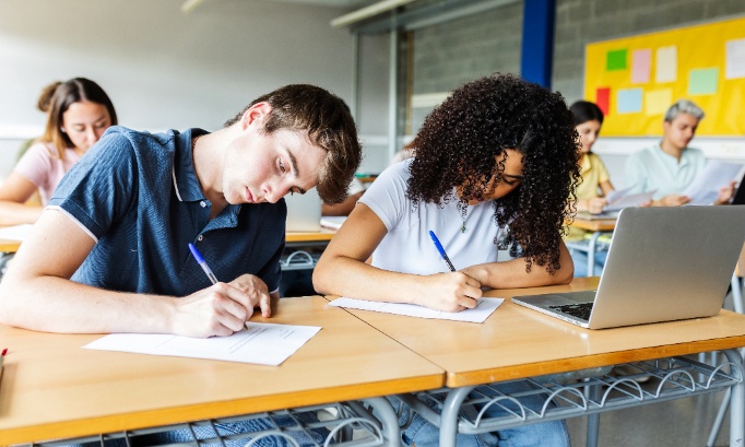 Augmentation de la dotation globale de fonctionnement (DGF) du lycée Pasteur de Lille par le Conseil Régional des Hauts de France