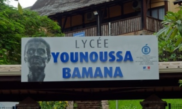 L'État doit mettre fin à l'occupation des migrant au lycée Younoussa Bamana.