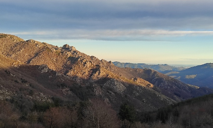 Arrêtons de massacrer le massif du Caroux