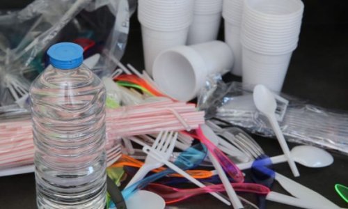 Bannir le plastique de l’école